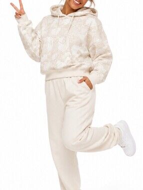 Aerie ($190) Set In Light Beige/Cream Color NWT